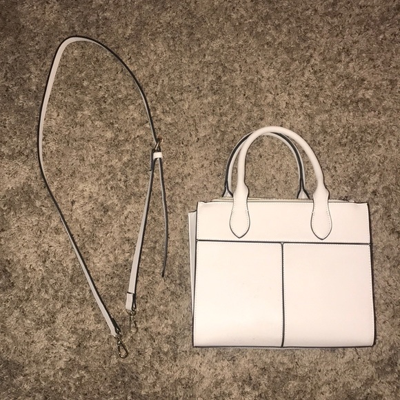 Purse - Picture 2 of 4